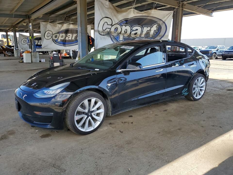 2018 TESLA Model 3