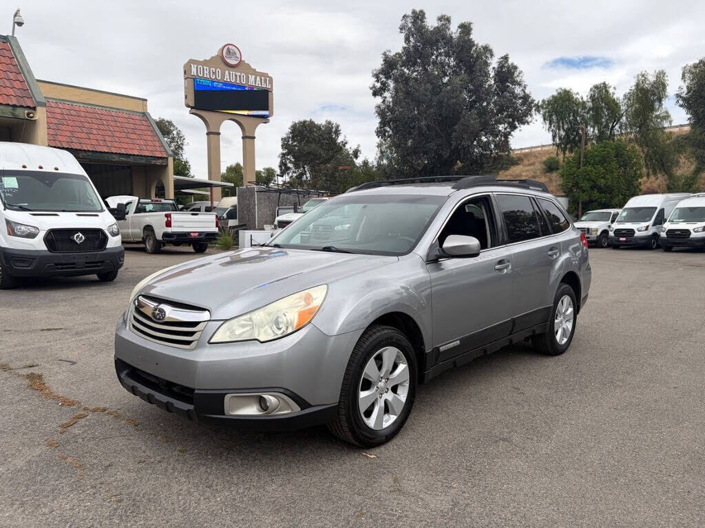 2011 SUBARU Outback