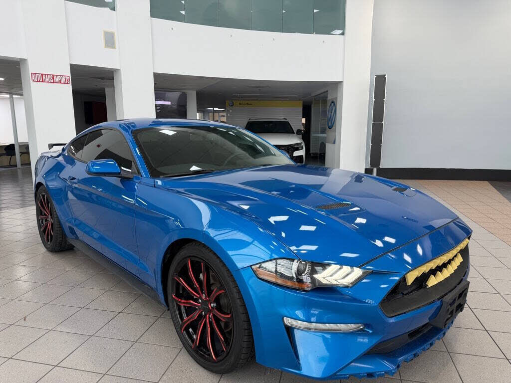 2019 FORD Mustang