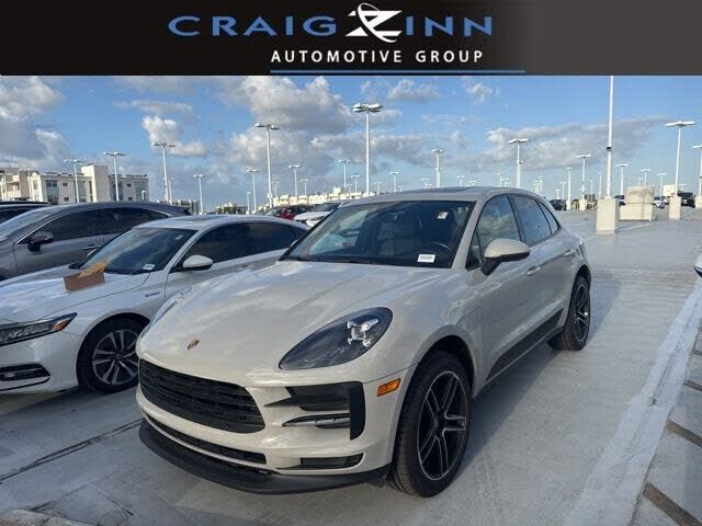 2020 PORSCHE Macan