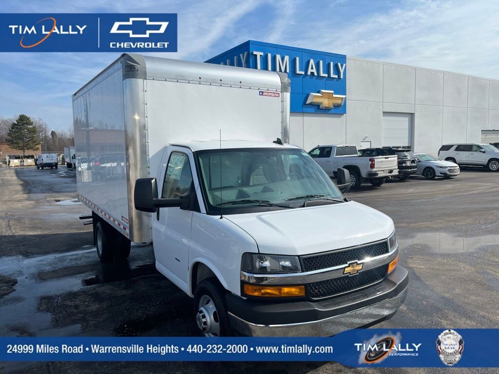 2026 CHEVROLET Express
