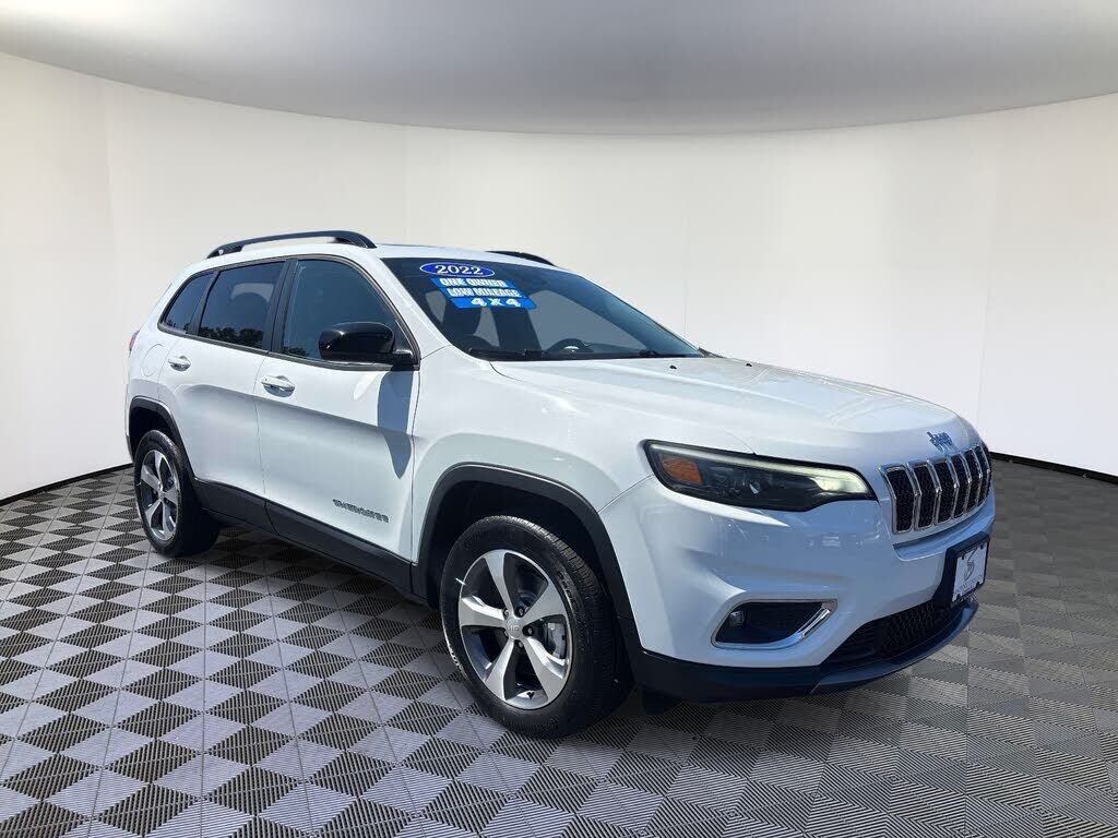 2022 JEEP Cherokee