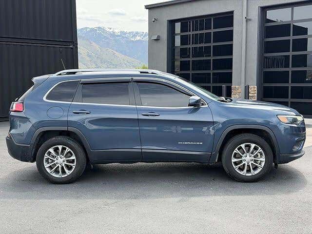 2021 JEEP Cherokee