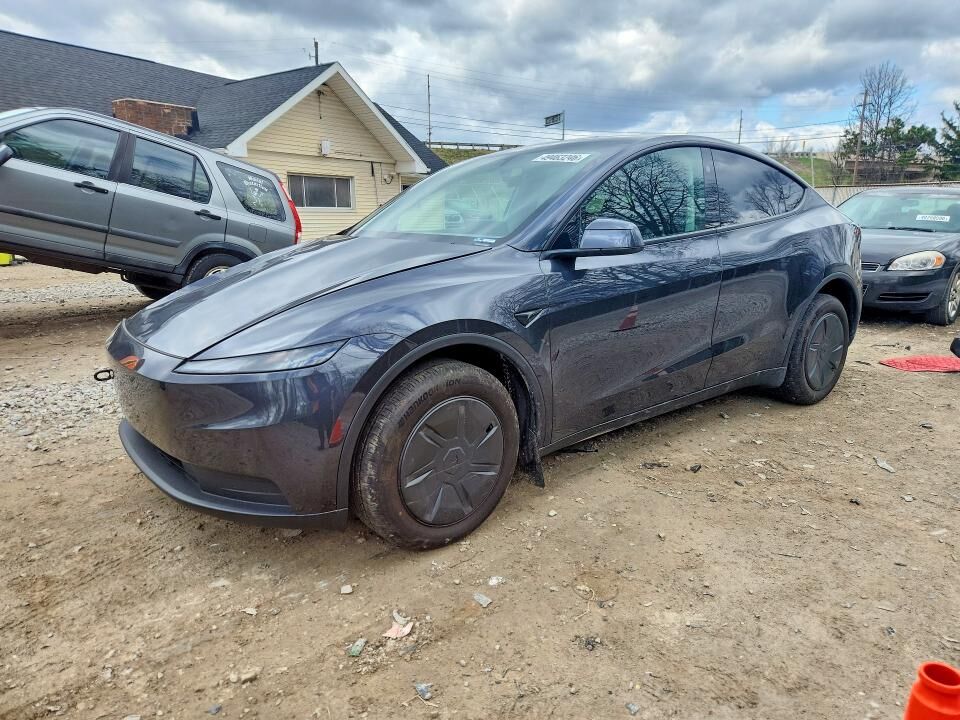 2026 TESLA Model Y