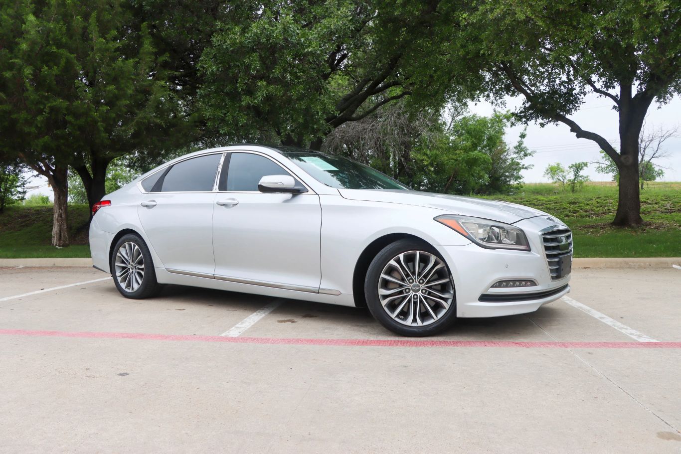 2016 HYUNDAI Genesis