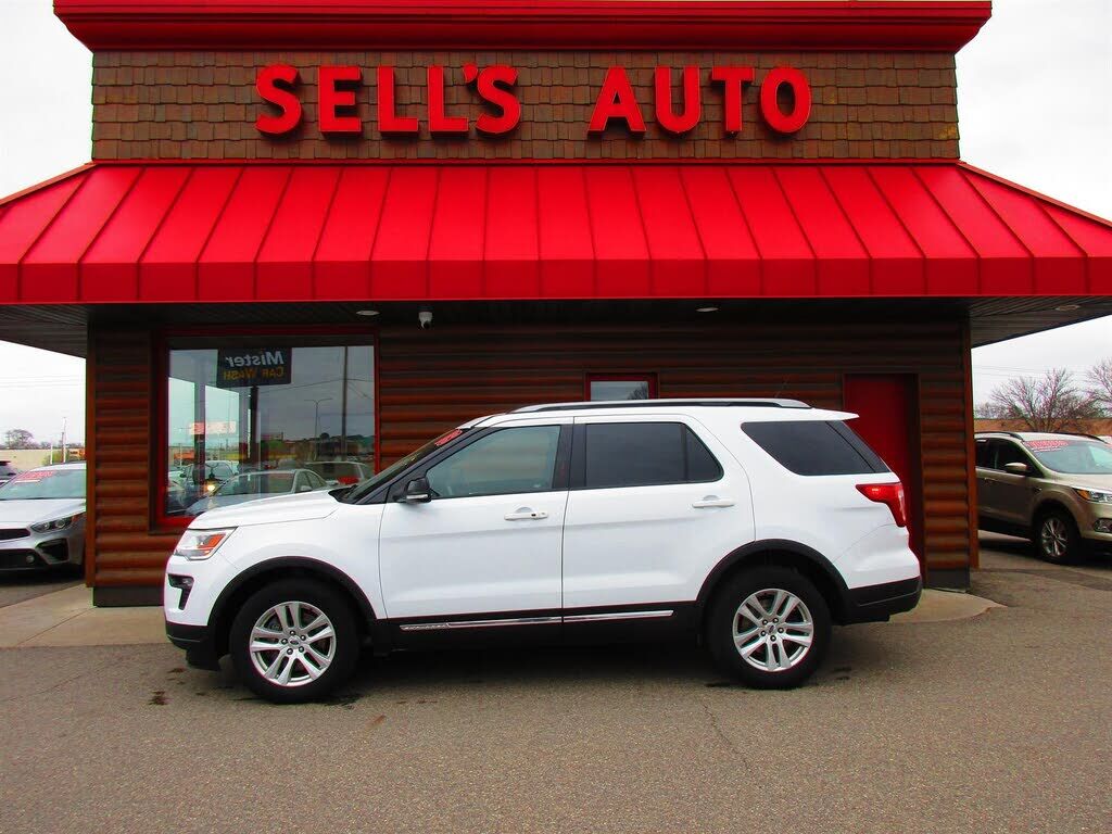 2018 FORD Explorer
