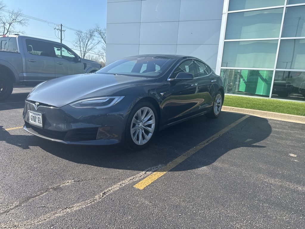 2016 TESLA Model S