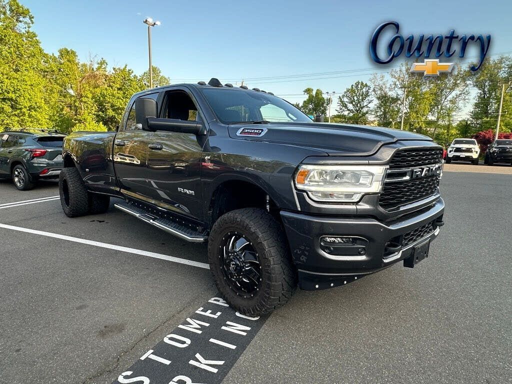 2022 RAM 3500