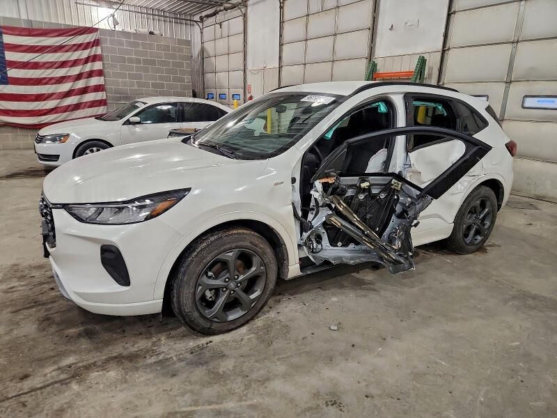 2024 FORD Escape