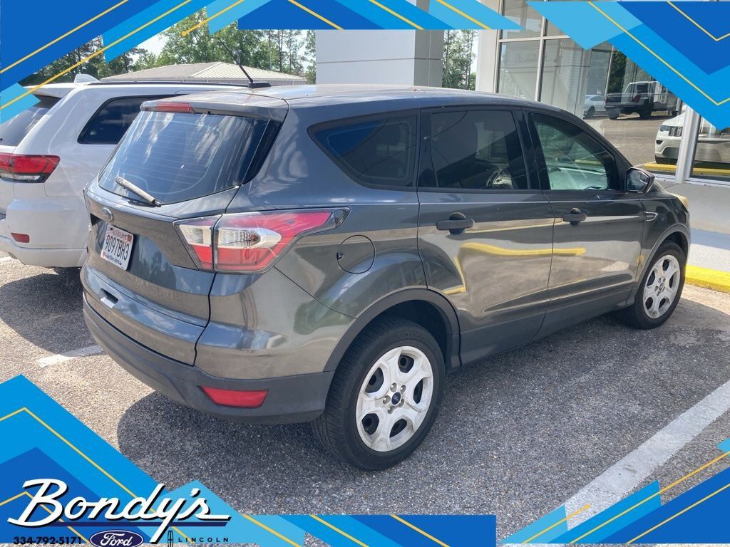 2017 FORD Escape