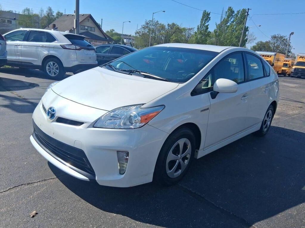 2013 Toyota PRIUS