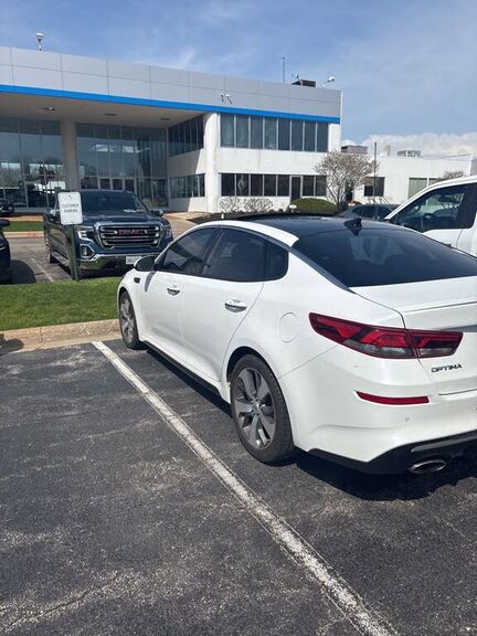 2019 KIA Optima