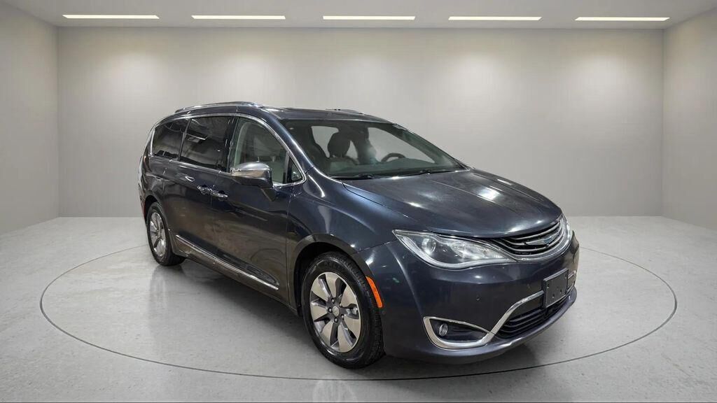 2019 CHRYSLER Pacifica