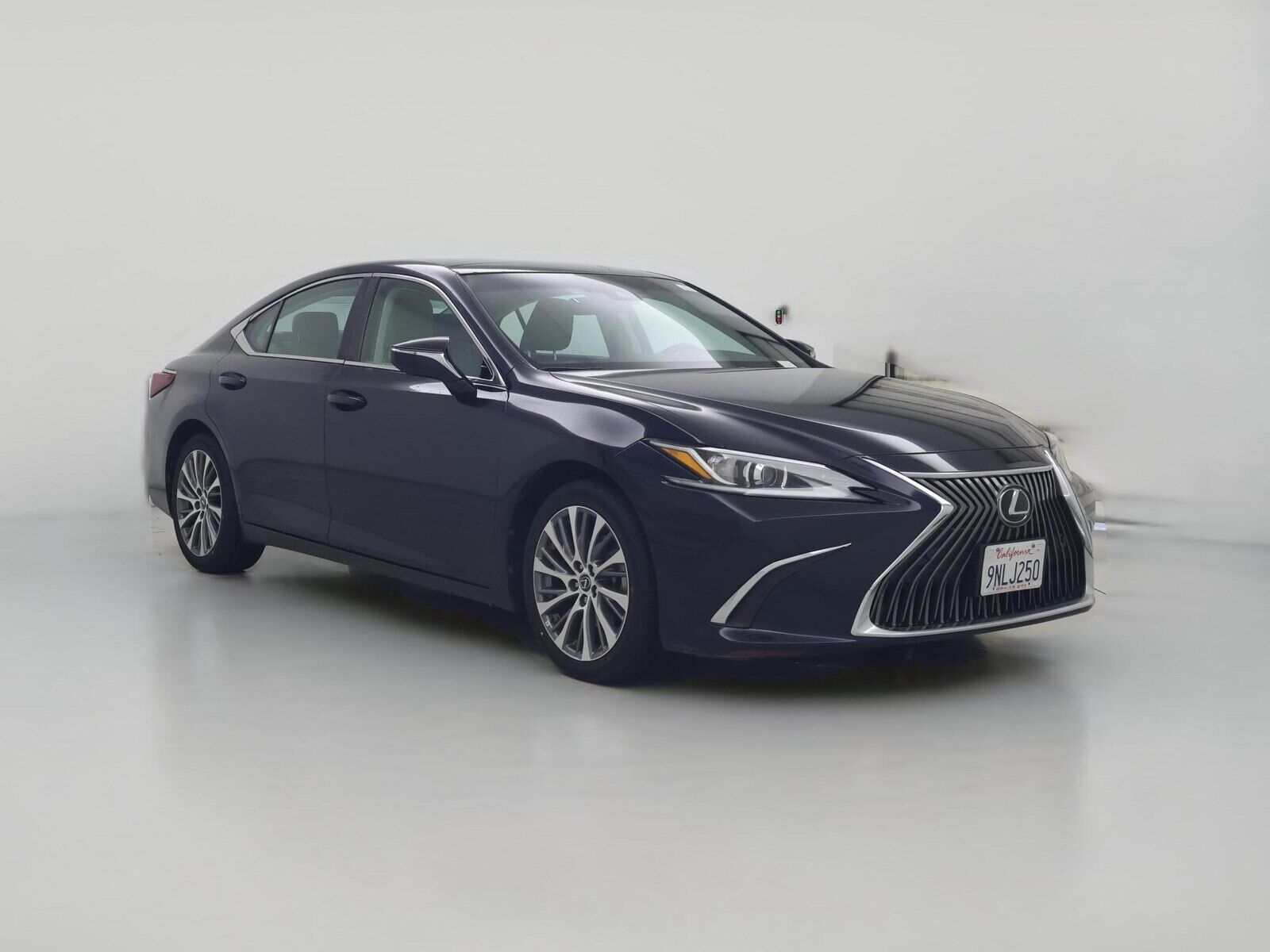 2019 LEXUS ES