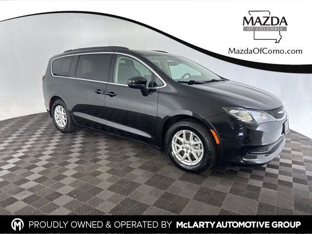 2021 CHRYSLER Voyager
