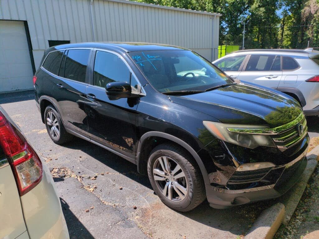 2017 HONDA Pilot