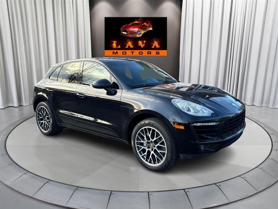 2015 PORSCHE Macan