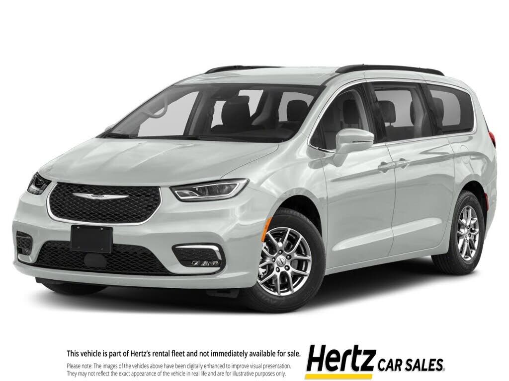 2022 CHRYSLER Pacifica