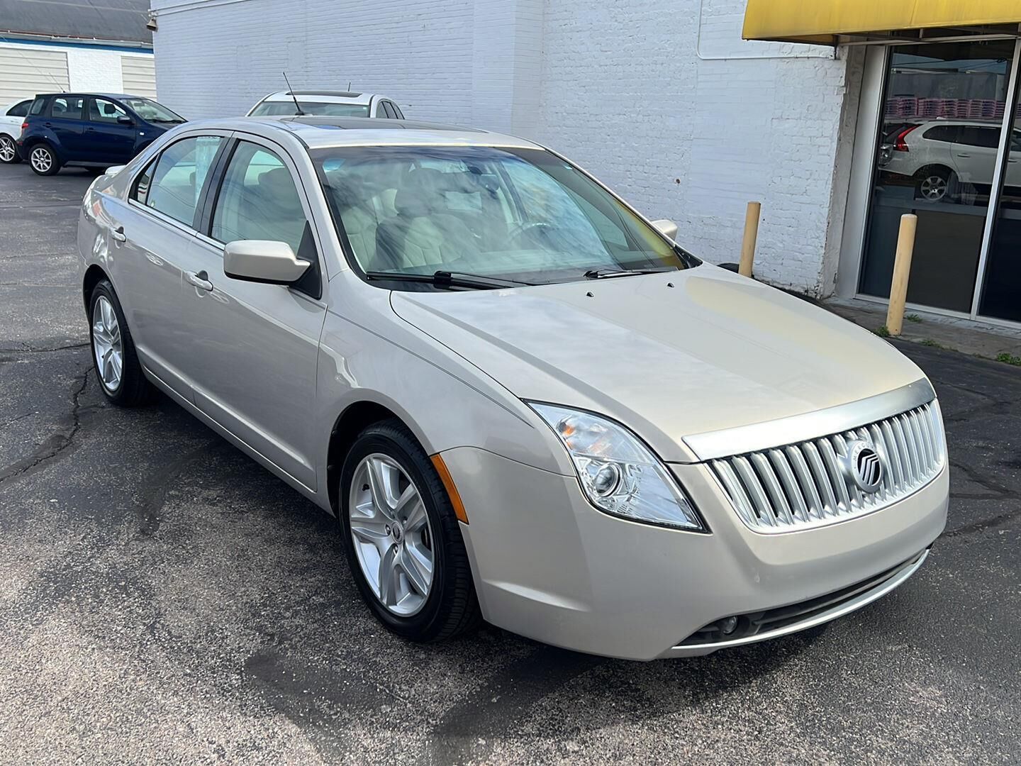 2010 MERCURY Milan
