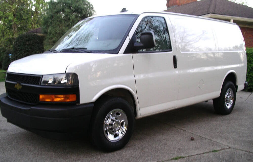 2020 CHEVROLET Express