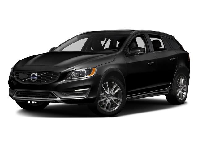 2017 VOLVO V60CC