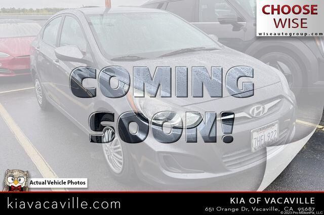 2014 HYUNDAI Accent