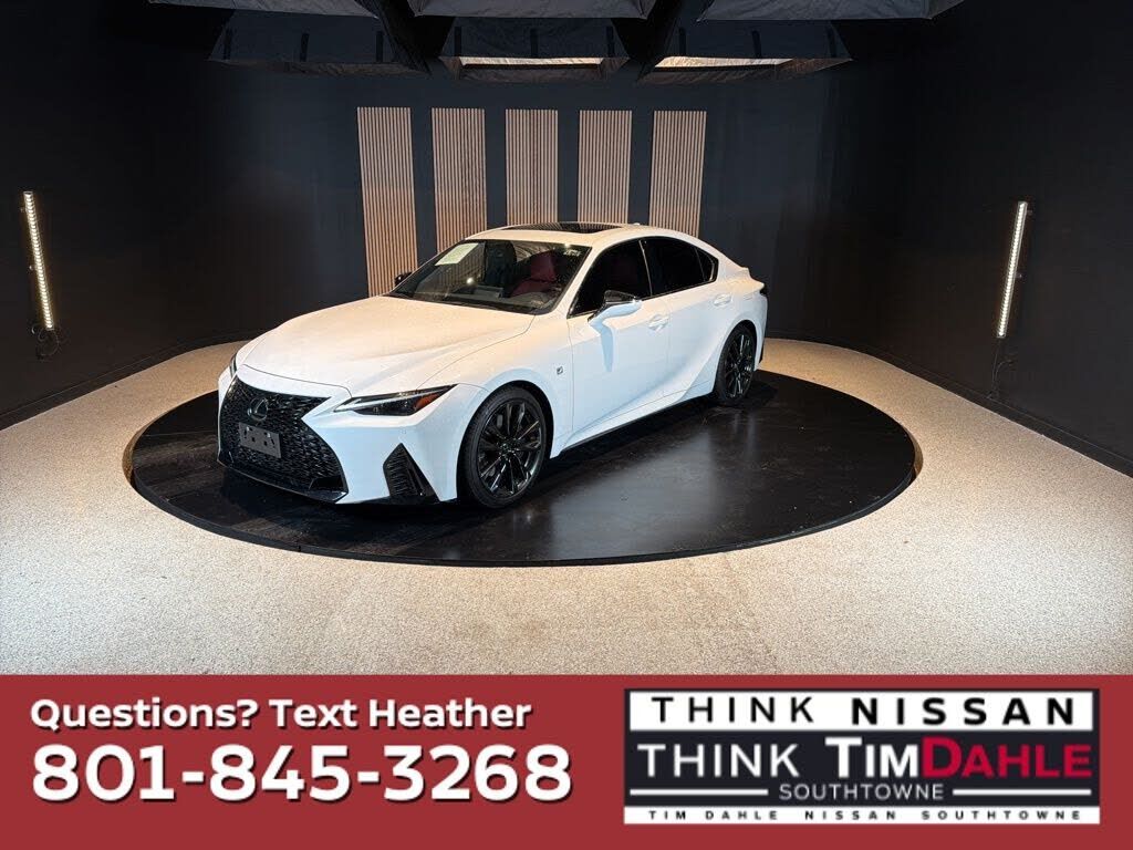 2023 LEXUS IS