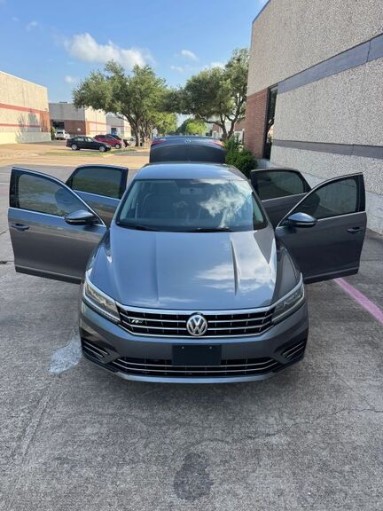 2017 VOLKSWAGEN Passat