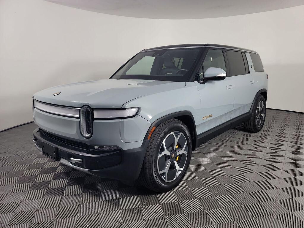 2024 RIVIAN R1S