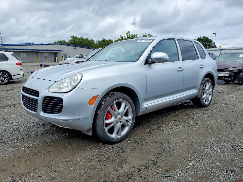 2004 PORSCHE Cayenne