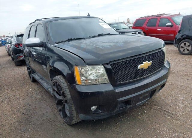 2011 CHEVROLET Tahoe