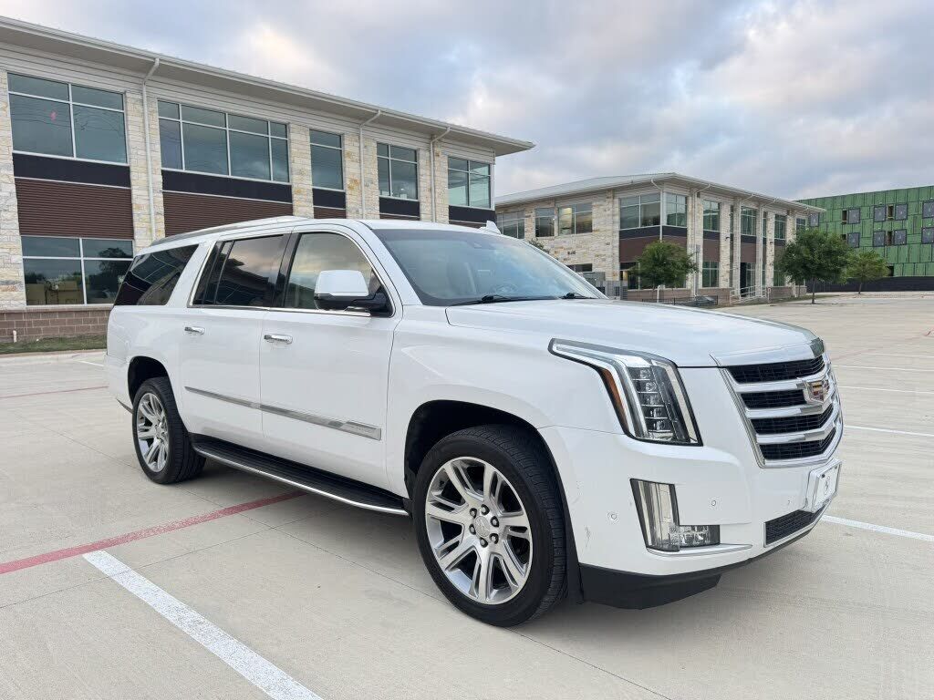 2018 CADILLAC Escalade ESV