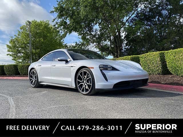 2024 PORSCHE Taycan