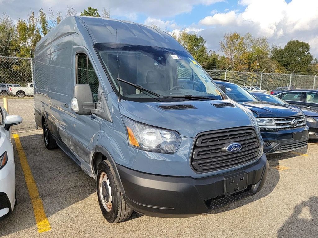 2019 FORD Transit