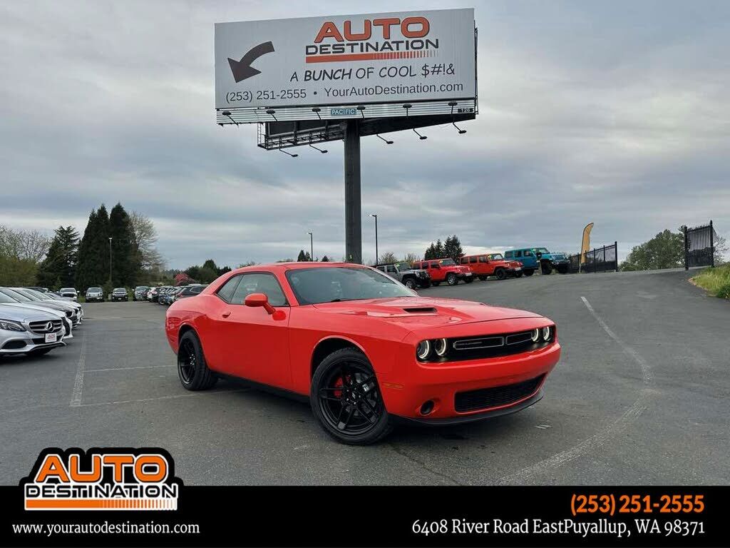 2016 DODGE Challenger