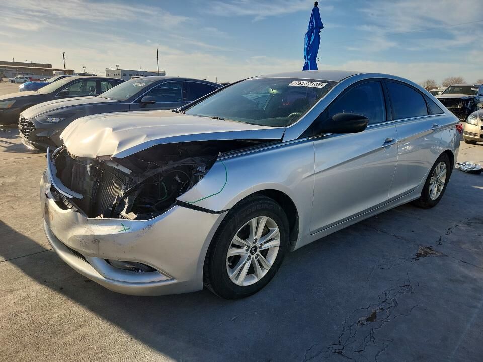 2013 HYUNDAI Sonata