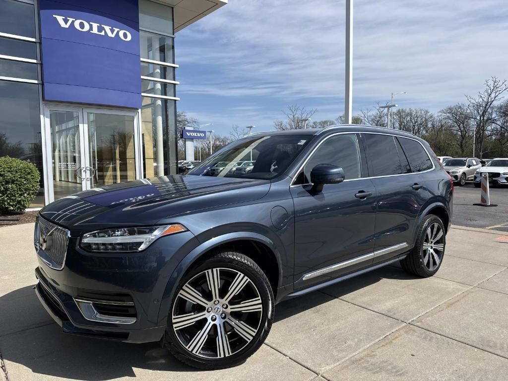 2024 VOLVO XC90