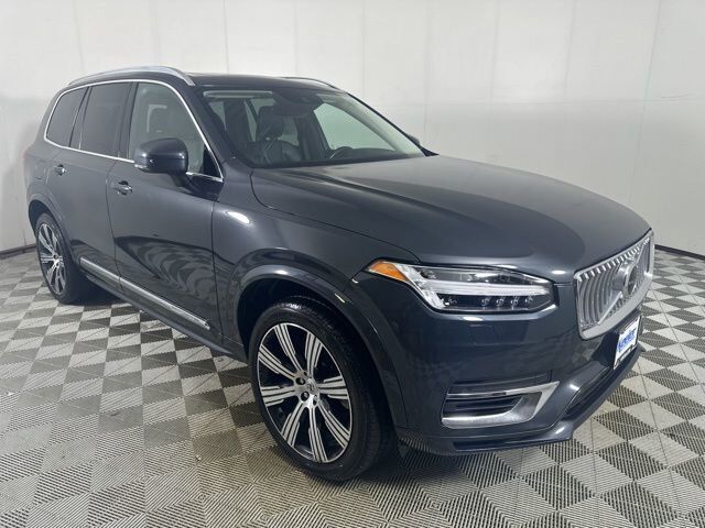 2021 VOLVO XC90