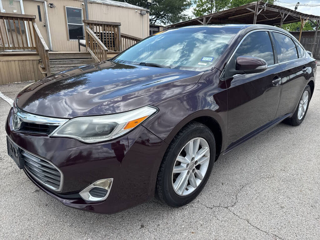 2013 TOYOTA Avalon