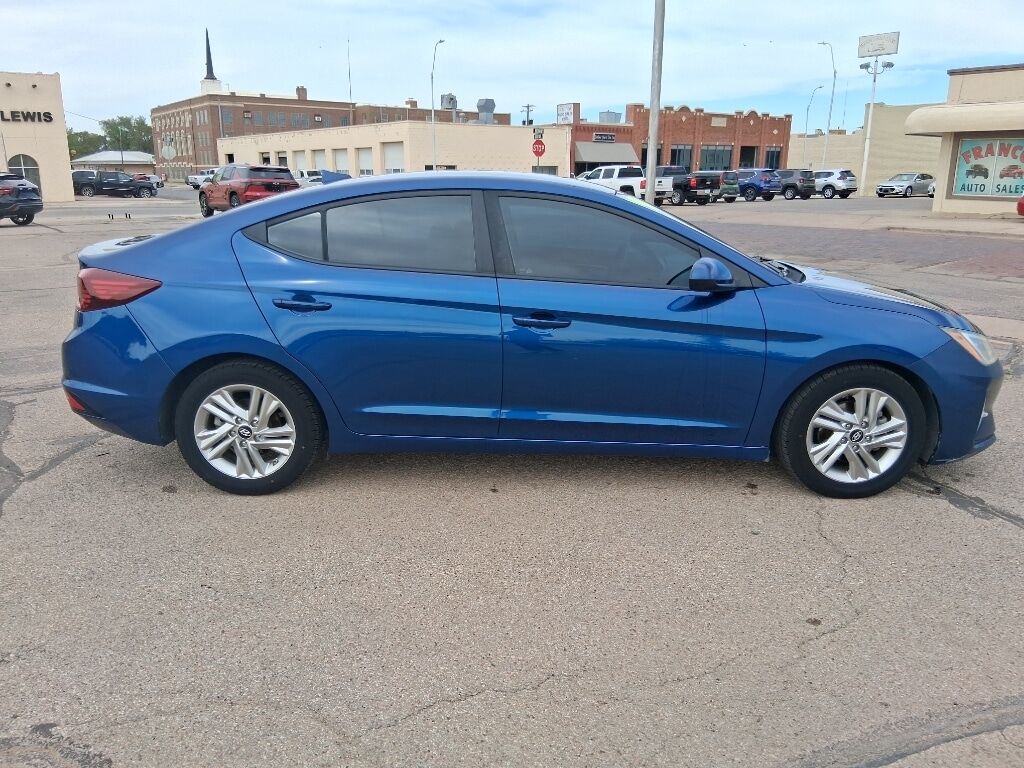 2019 HYUNDAI Elantra