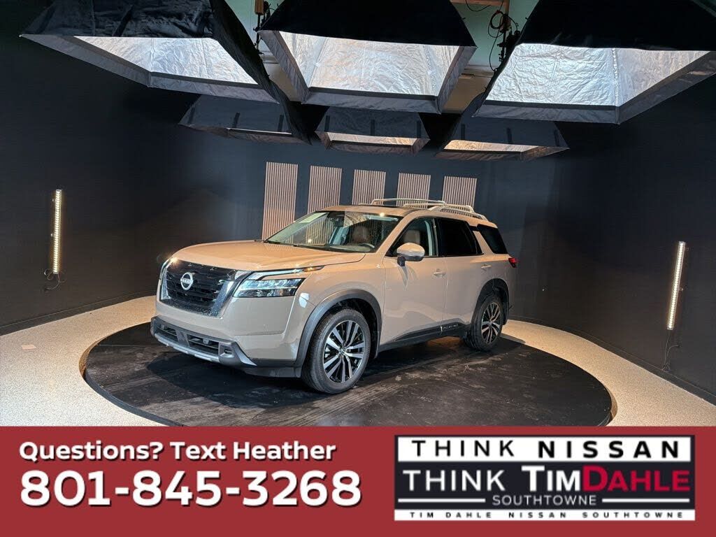 2024 NISSAN Pathfinder