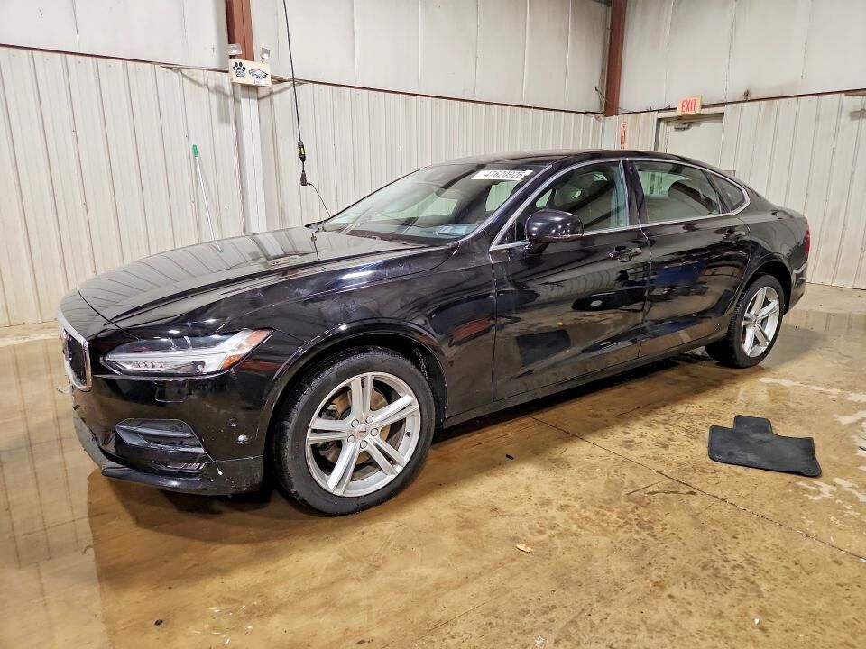 2018 VOLVO S90