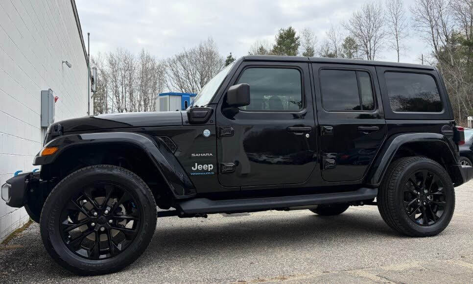 2023 JEEP Wrangler