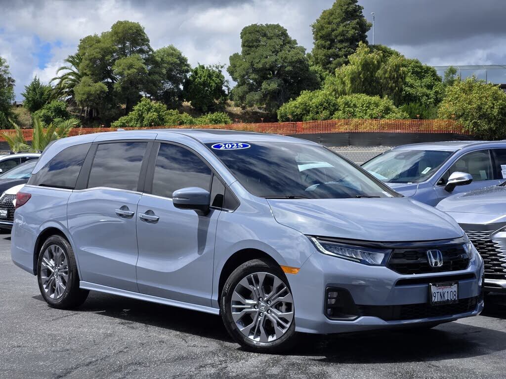 2025 HONDA Odyssey
