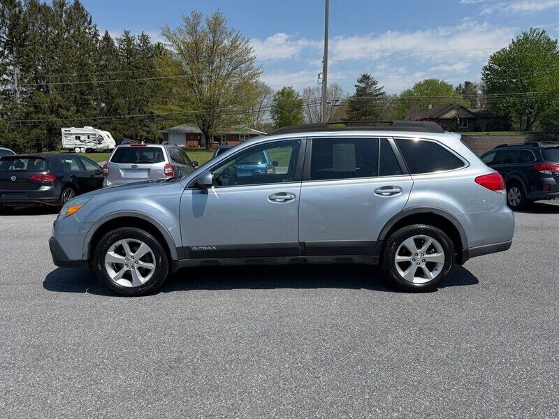 2013 SUBARU Outback