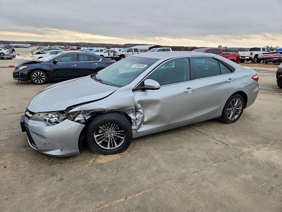 2017 TOYOTA Camry