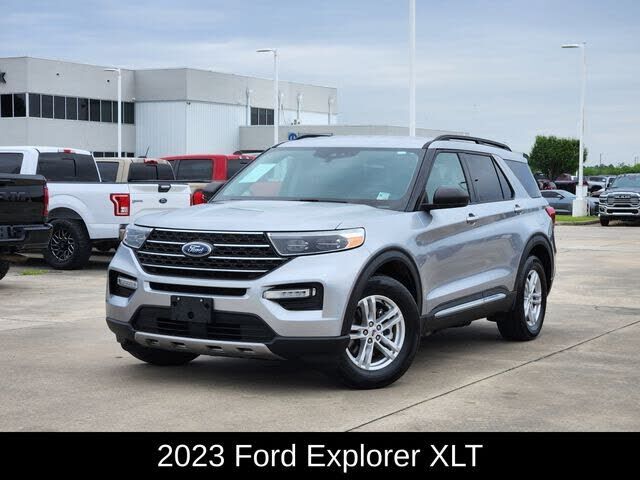 2023 FORD Explorer