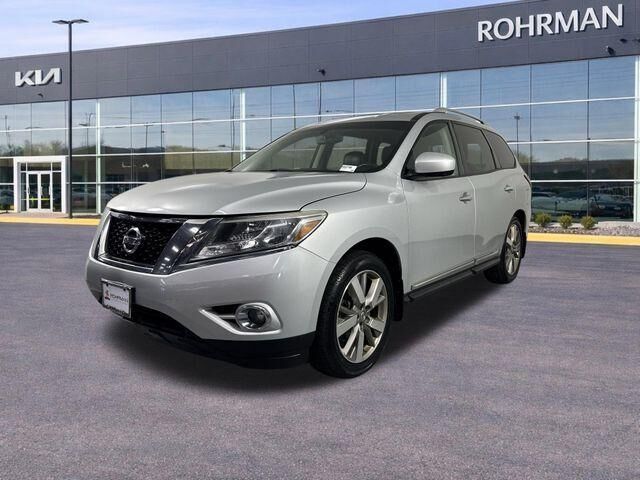 2013 NISSAN Pathfinder