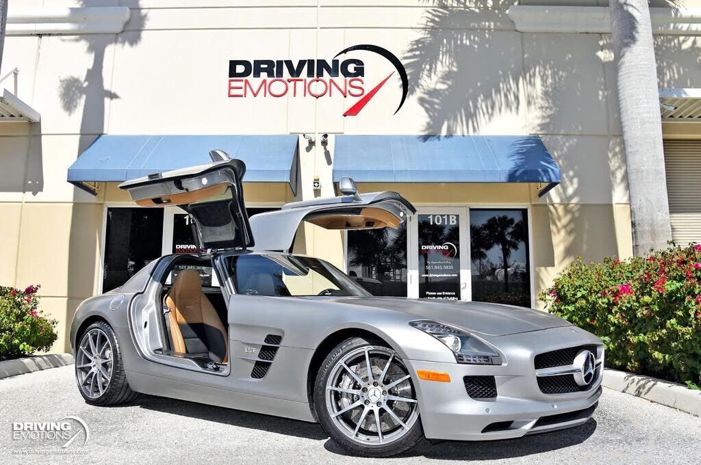 2011 MERCEDES-BENZ SLS-Class