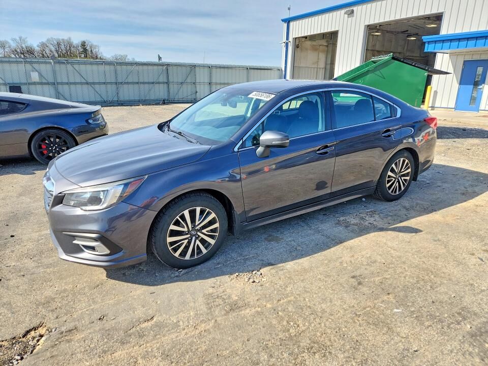 2018 SUBARU Legacy